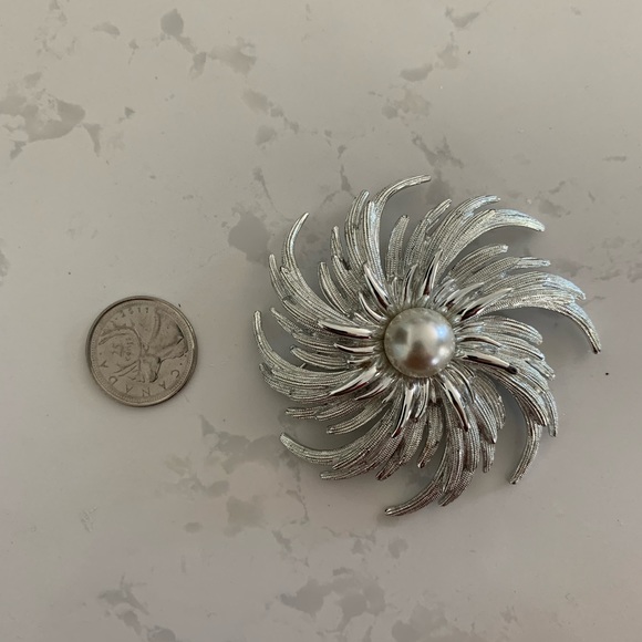 Vintage silver brooch - Picture 3 of 3